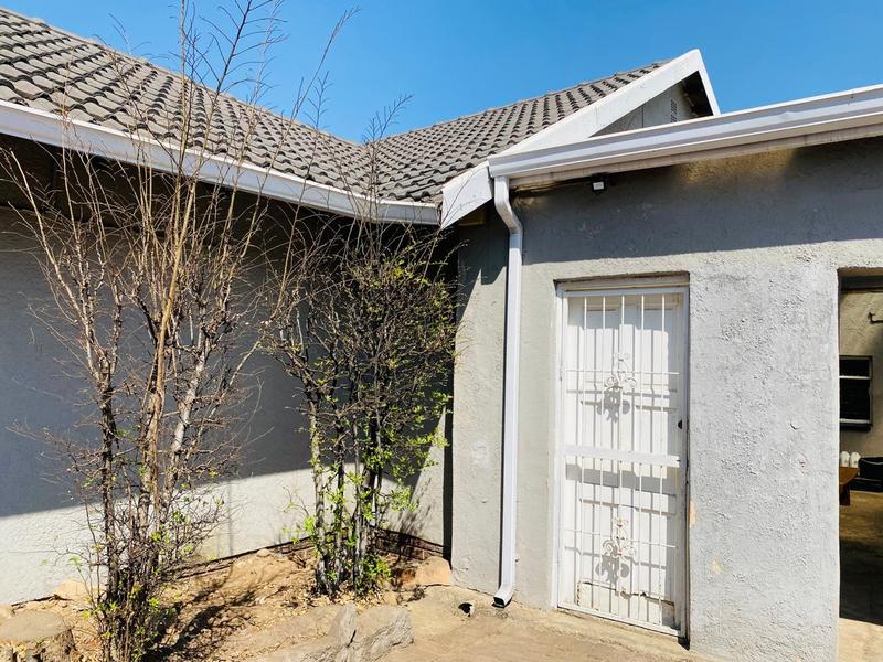 To Let 3 Bedroom Property for Rent in Germiston South Gauteng