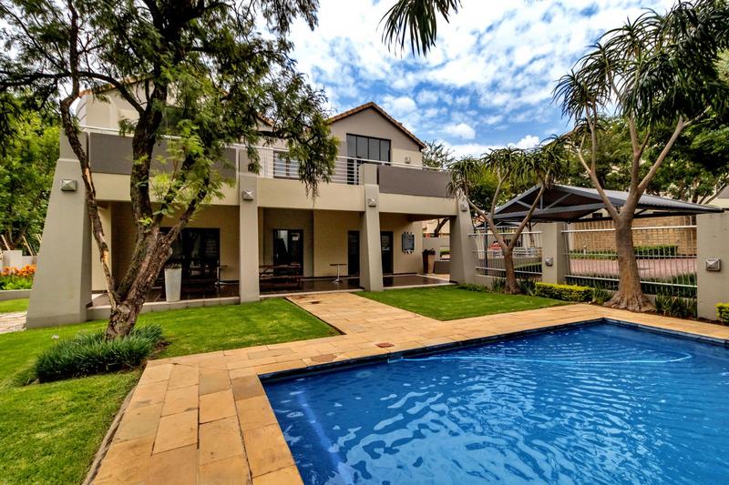 2 Bedroom Property for Sale in Lonehill Gauteng