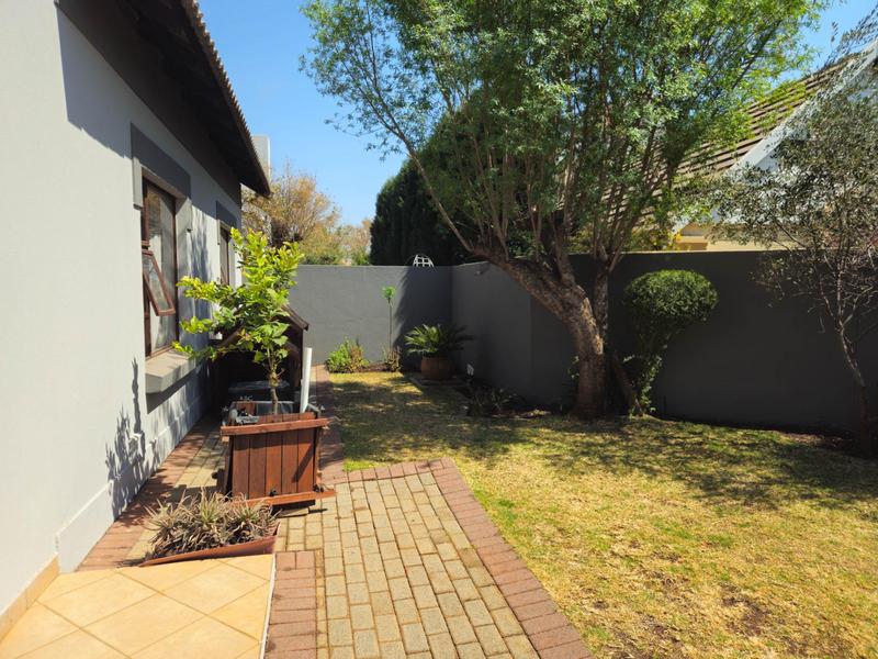 To Let 3 Bedroom Property for Rent in Rietvlei Heights Country Estate Gauteng