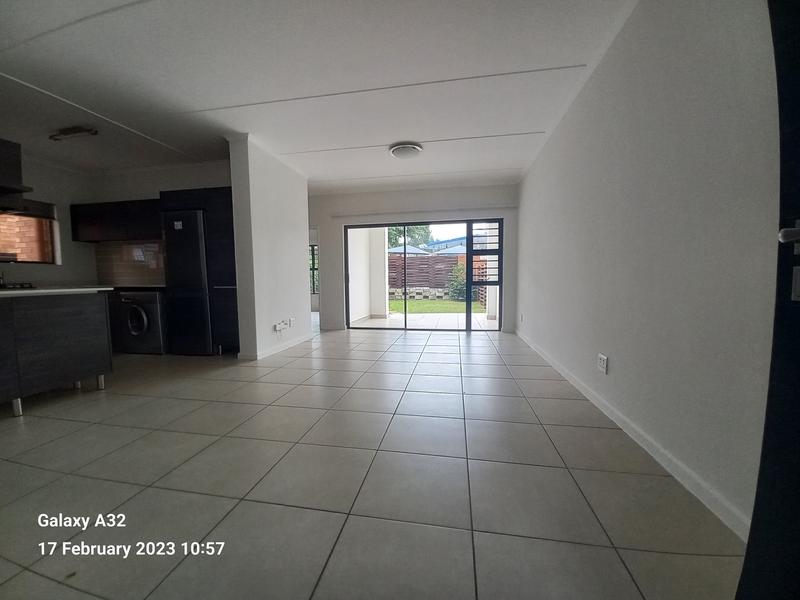 To Let 3 Bedroom Property for Rent in Olivedale Gauteng