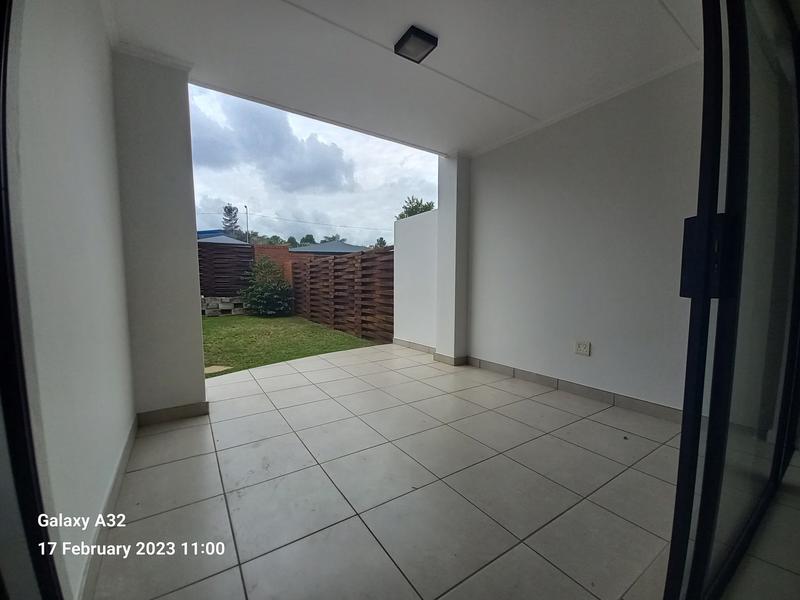 To Let 3 Bedroom Property for Rent in Olivedale Gauteng