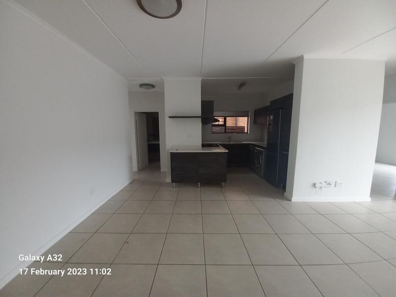 To Let 3 Bedroom Property for Rent in Olivedale Gauteng