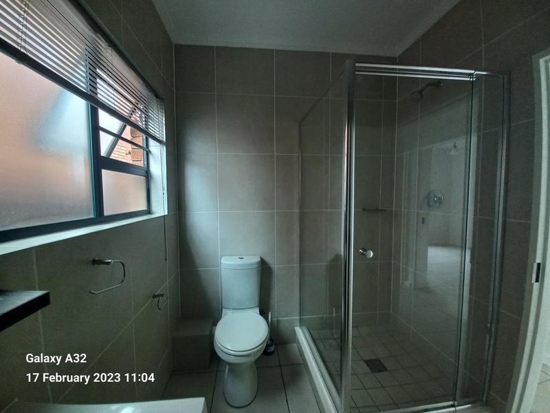 To Let 3 Bedroom Property for Rent in Olivedale Gauteng