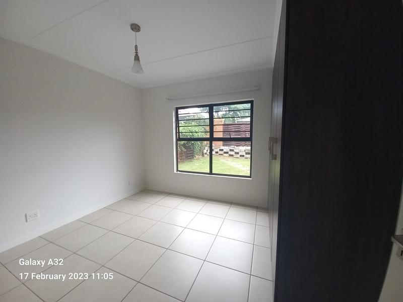 To Let 3 Bedroom Property for Rent in Olivedale Gauteng