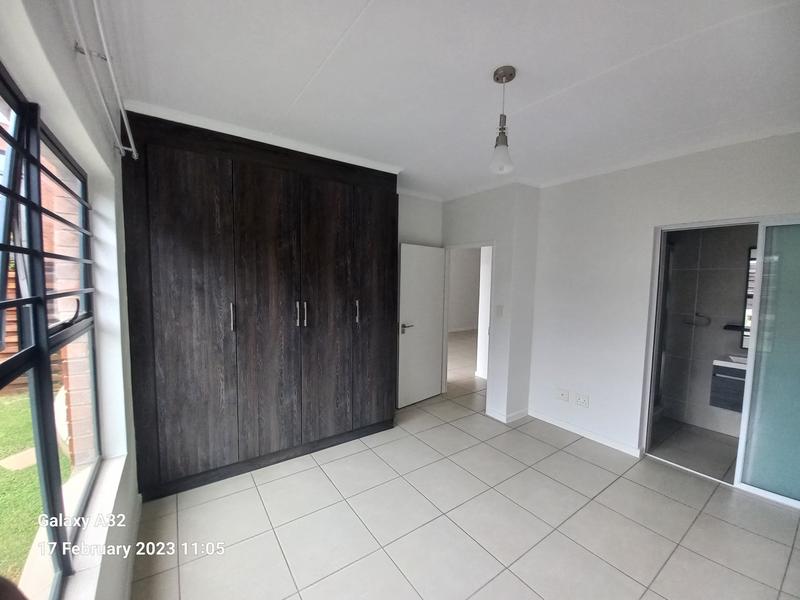 To Let 3 Bedroom Property for Rent in Olivedale Gauteng