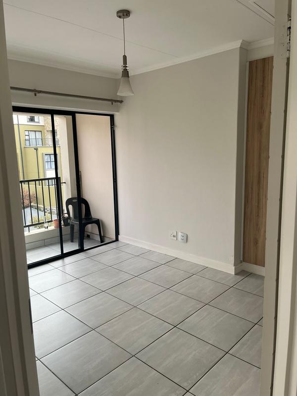 To Let 1 Bedroom Property for Rent in Waterfall Gauteng