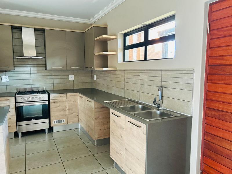 2 Bedroom Property for Sale in Six Fountains Residential Estate Gauteng