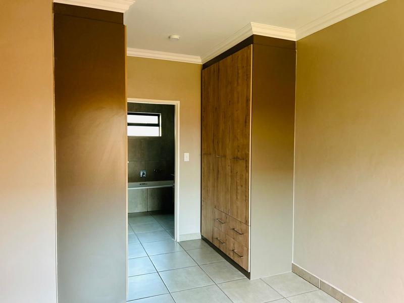 2 Bedroom Property for Sale in Six Fountains Residential Estate Gauteng