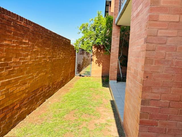 2 Bedroom Property for Sale in Six Fountains Residential Estate Gauteng