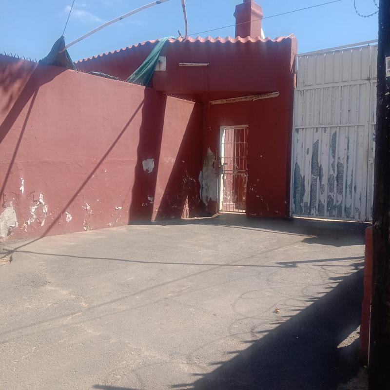 10 Bedroom Property for Sale in Malvern Gauteng