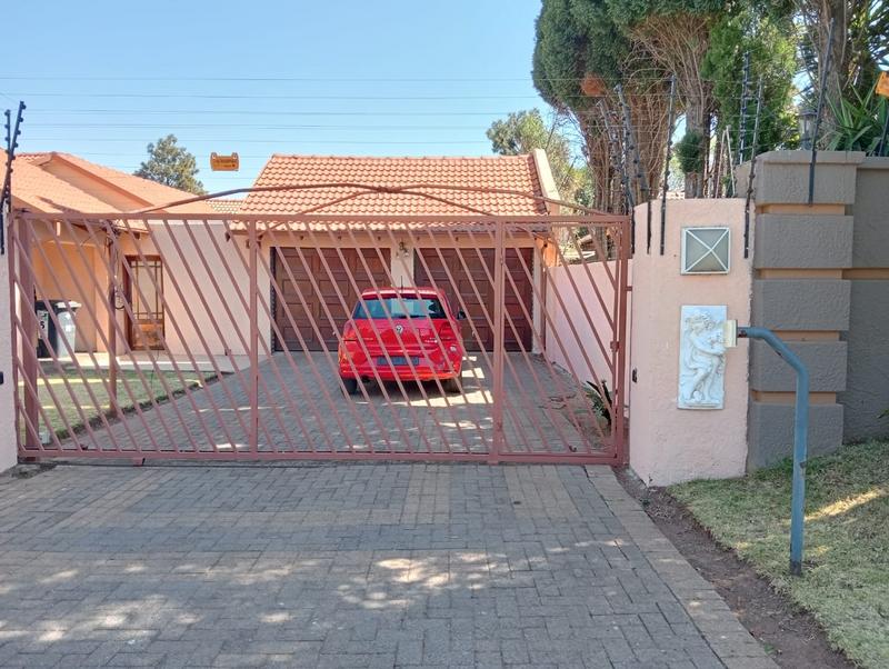 3 Bedroom Property for Sale in Rant En Dal Gauteng