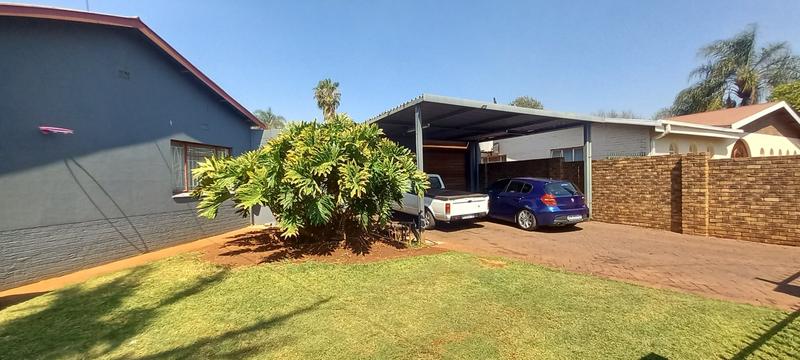 3 Bedroom Property for Sale in Sinoville Gauteng