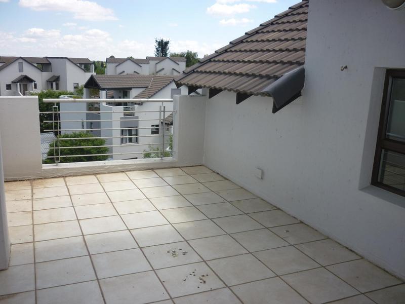 1 Bedroom Property for Sale in Douglasdale Gauteng