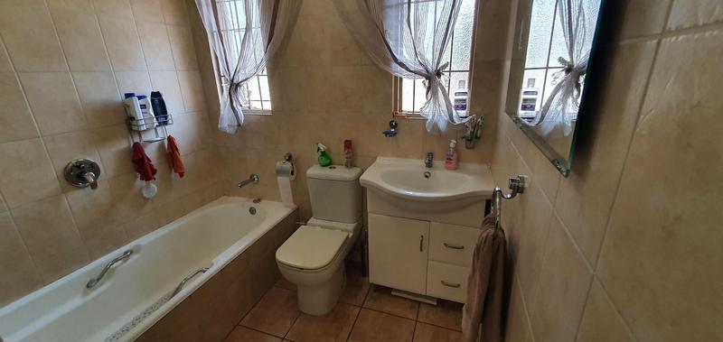 3 Bedroom Property for Sale in Pierre Van Ryneveld Gauteng