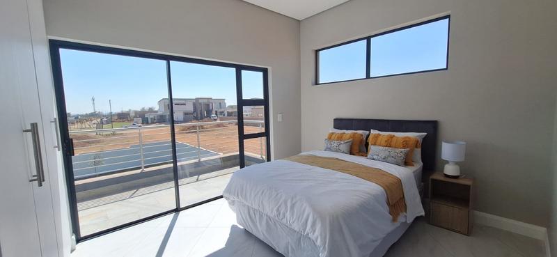 5 Bedroom Property for Sale in Midstream Heights Gauteng