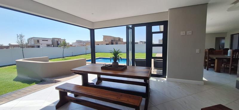 5 Bedroom Property for Sale in Midstream Heights Gauteng