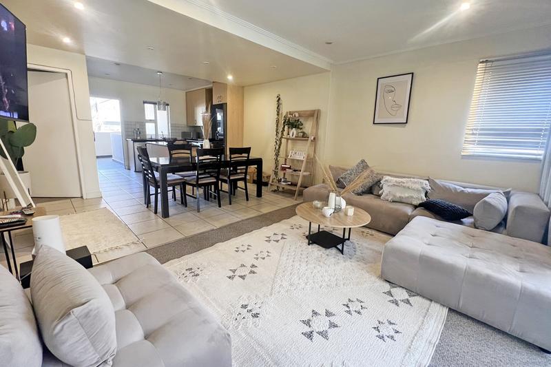 2 Bedroom Property for Sale in Morningside Gauteng