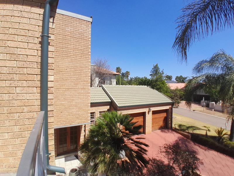 3 Bedroom Property for Sale in Eldoglen Gauteng