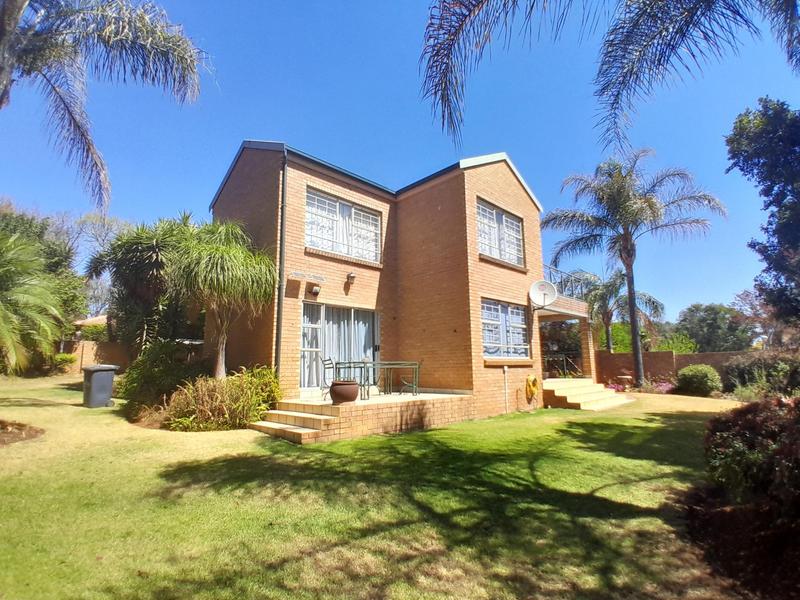 3 Bedroom Property for Sale in Eldoglen Gauteng