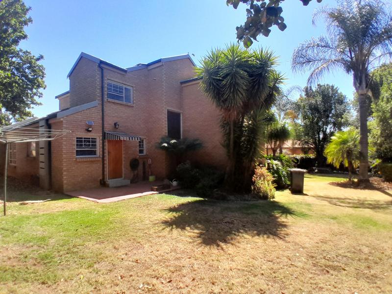 3 Bedroom Property for Sale in Eldoglen Gauteng