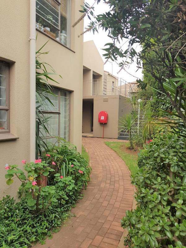 2 Bedroom Property for Sale in Bedford Gardens Gauteng