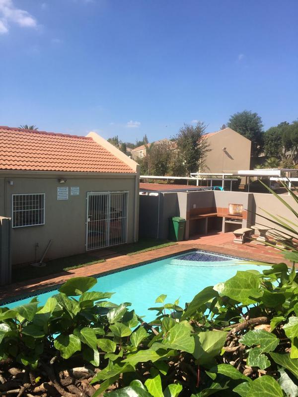 2 Bedroom Property for Sale in Bedford Gardens Gauteng