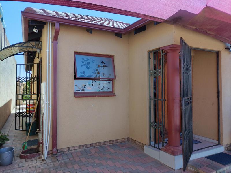 3 Bedroom Property for Sale in Soshanguve VV Gauteng