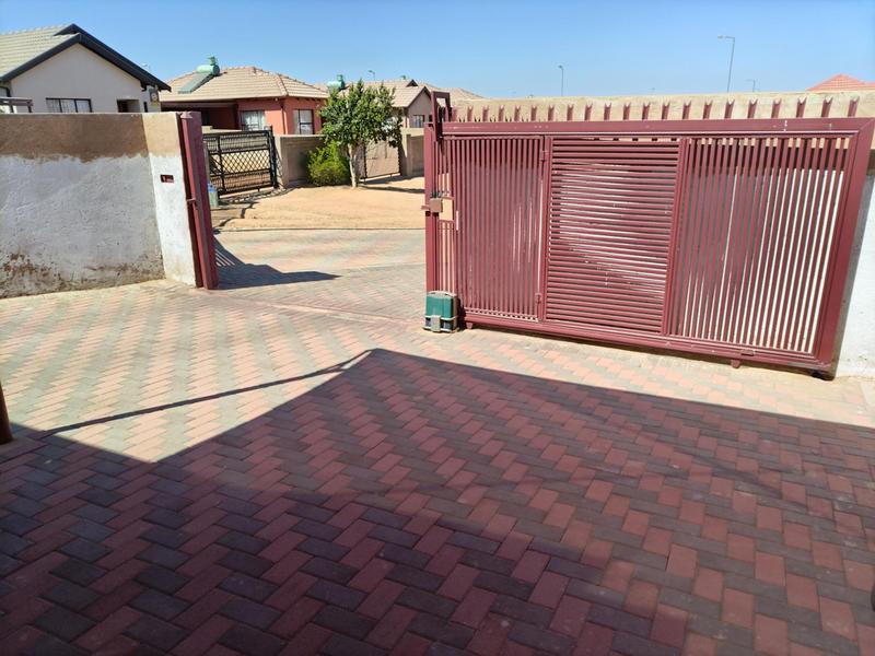 3 Bedroom Property for Sale in Soshanguve VV Gauteng