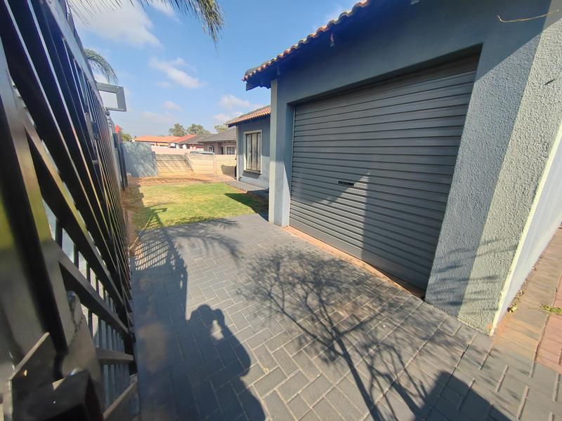 3 Bedroom Property for Sale in The Orchards Gauteng