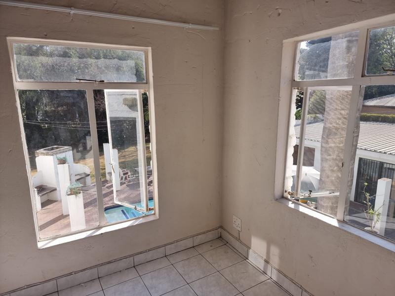 To Let 1 Bedroom Property for Rent in Norwood Gauteng