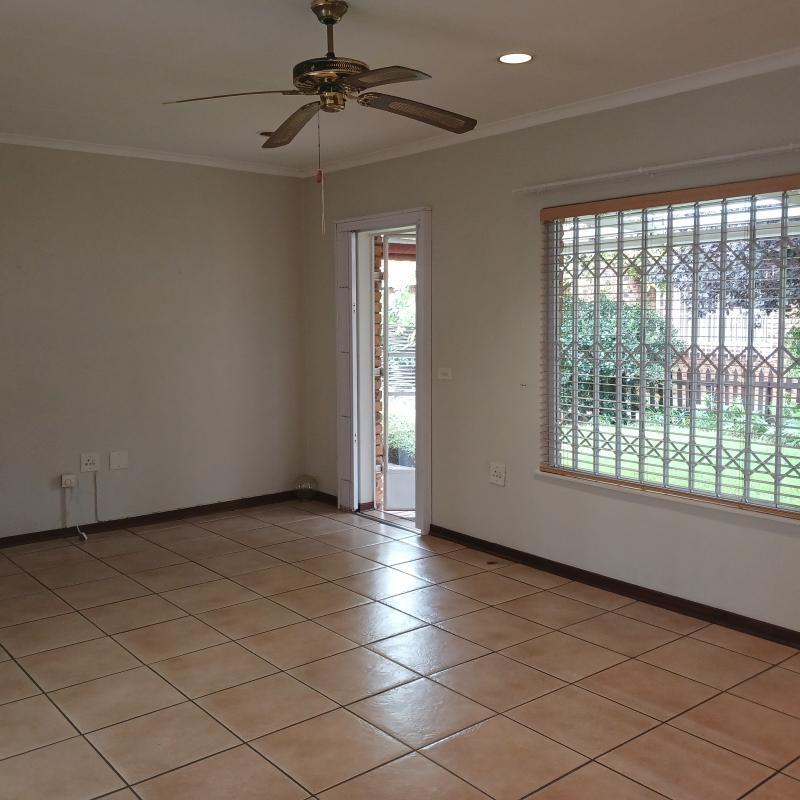 2 Bedroom Property for Sale in Edenvale Gauteng