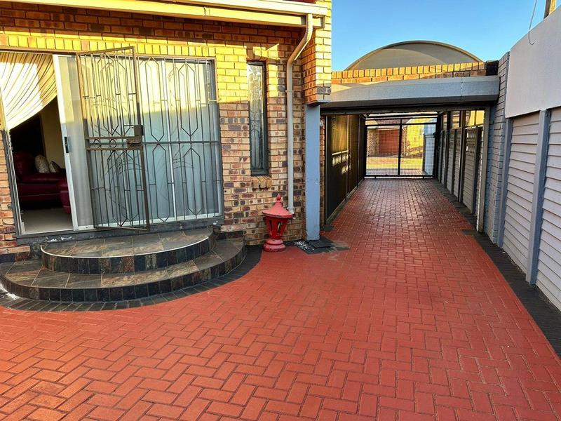 3 Bedroom Property for Sale in Sebokeng Unit 10 Gauteng