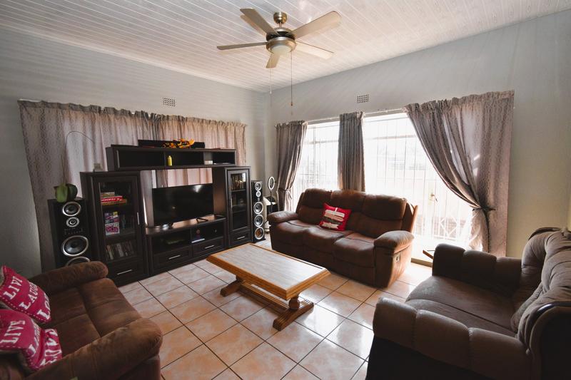 4 Bedroom Property for Sale in Rant En Dal Gauteng