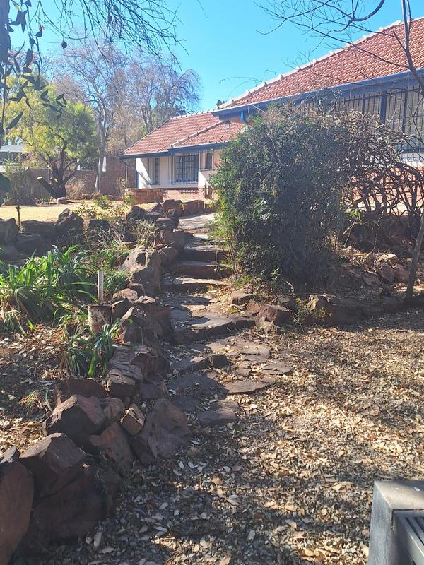 To Let 3 Bedroom Property for Rent in Waterkloof A H Gauteng