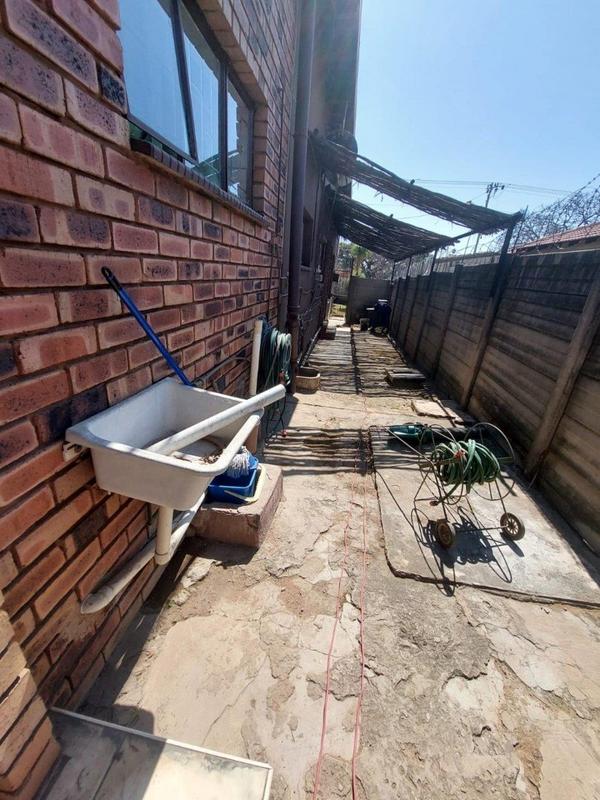 3 Bedroom Property for Sale in Hermanstad Gauteng