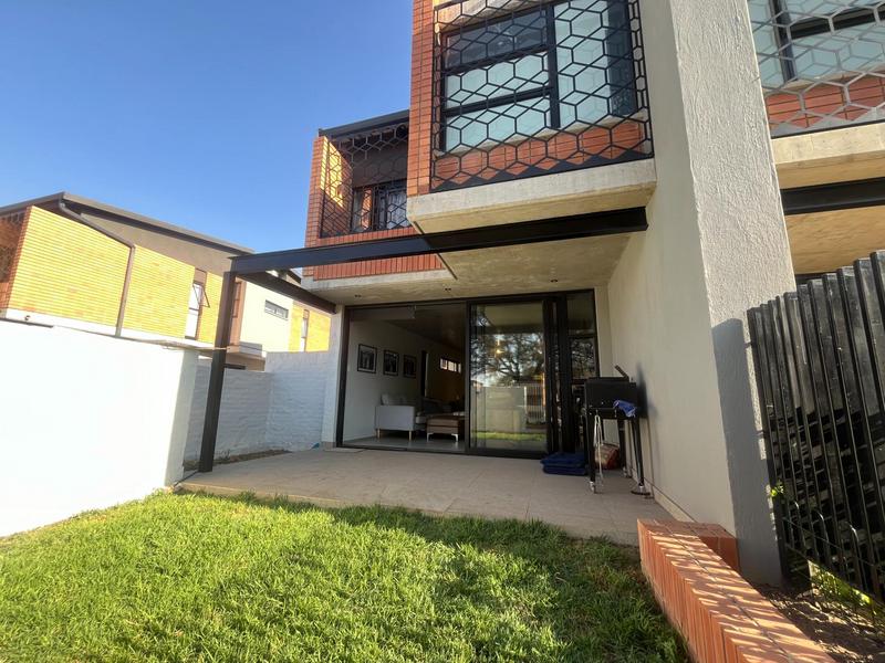 To Let 3 Bedroom Property for Rent in Hazelwood Gauteng