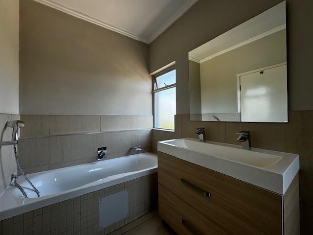 2 Bedroom Property for Sale in Morningside Gauteng