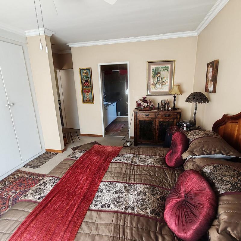 3 Bedroom Property for Sale in Faerie Glen Gauteng