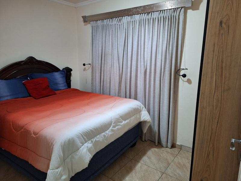 4 Bedroom Property for Sale in Amandasig Gauteng