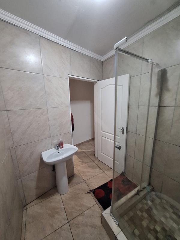 4 Bedroom Property for Sale in Amandasig Gauteng