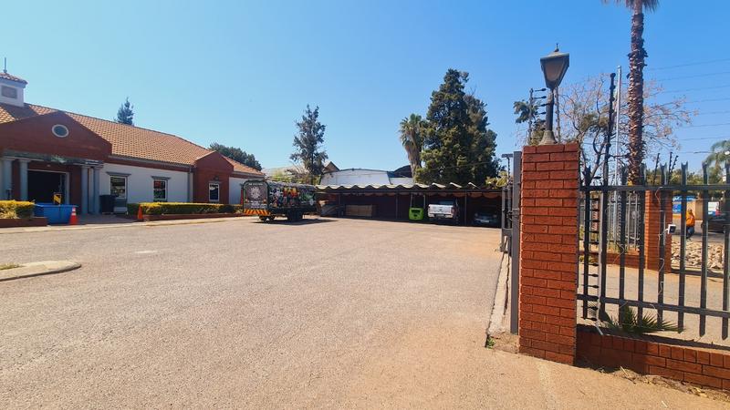 Commercial Property for Sale in Die Hoewes Gauteng