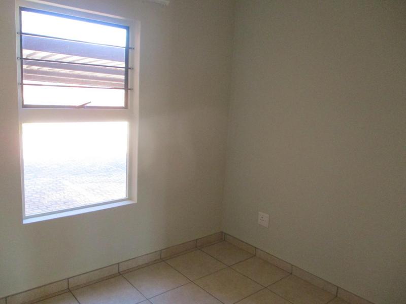 To Let 2 Bedroom Property for Rent in Montana Tuine Gauteng