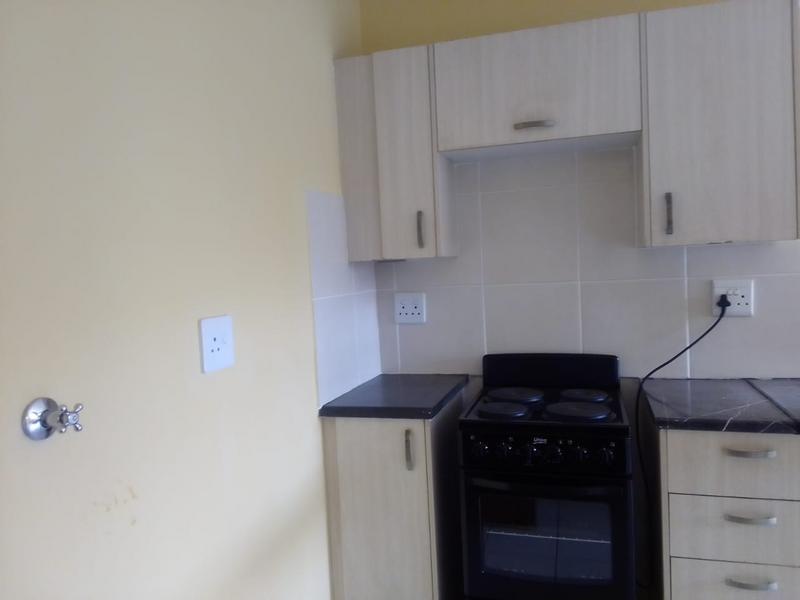 To Let 2 Bedroom Property for Rent in Crystal Park Gauteng