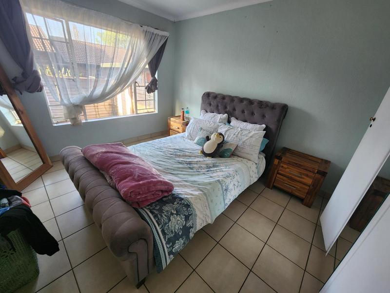 2 Bedroom Property for Sale in Highveld Gauteng