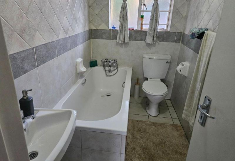 2 Bedroom Property for Sale in Highveld Gauteng