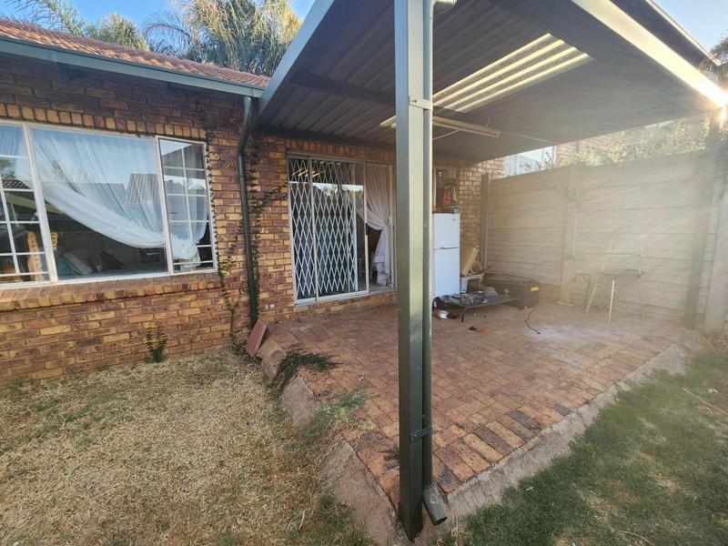 2 Bedroom Property for Sale in Highveld Gauteng