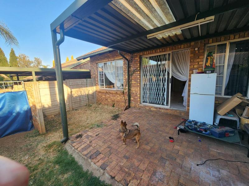 2 Bedroom Property for Sale in Highveld Gauteng