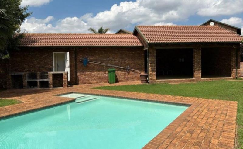 2 Bedroom Property for Sale in Highveld Gauteng