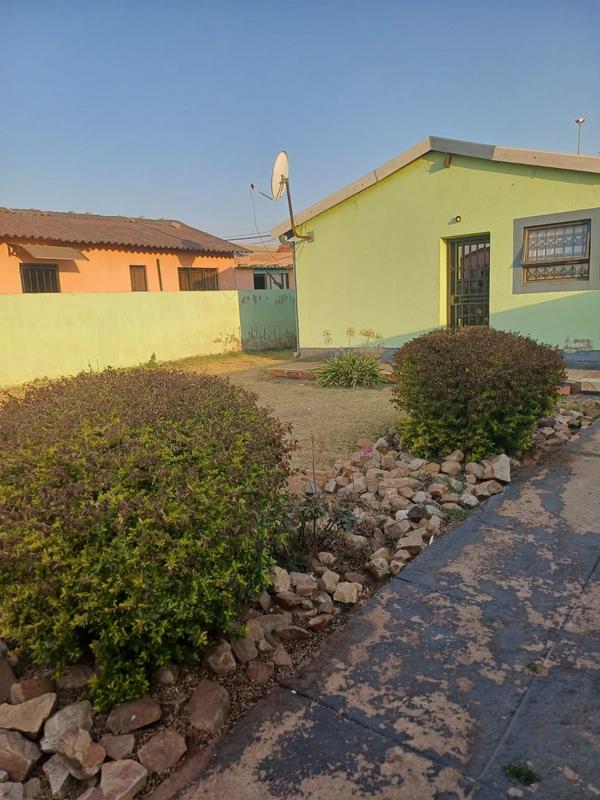 2 Bedroom Property for Sale in Vosloorus Gauteng