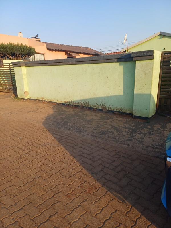 2 Bedroom Property for Sale in Vosloorus Gauteng